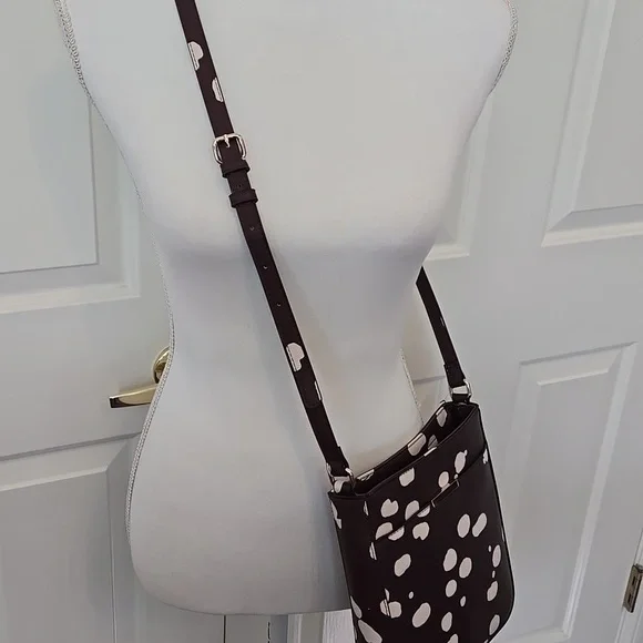 WOMEN'S 41 HAWTHORN FAUX LEATHER CROSSBODY BAG NWOT - Picture 3 of 13